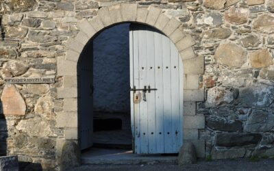 An Open and Closed Case of Unbelief